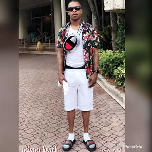 Meet your Posher, Carlos